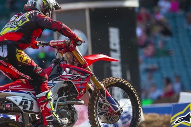 Alpinestars Introduces Limited Edition Trey Canard Tech 10 ...