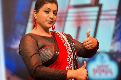 Aunty Roja Hot Sexy Dancing Stills Wallpaper Images Gallery ...