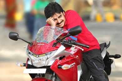 Pavan Kalyan Wallpapers – Puttaparthisai
