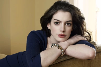 Anne Hathaway HD Wallpapers And Photos Download