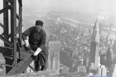 CONSTRUCTION ON EMPIRE STATE BUILDING WALLPAPER   (