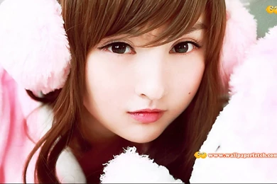 Cute Girl Wallpapers