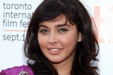 Jim Jones Buzz: Cute Girls Wallpapers Hd