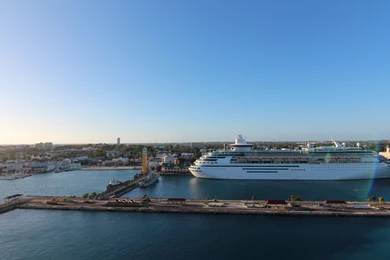 8 Oasis Of The Seas HD Wallpapers