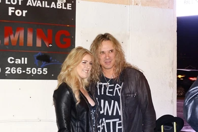 STEEL PANTHER ALL YOU CAN EAT FREE BURGERS FROM GRILL EM ALL ...