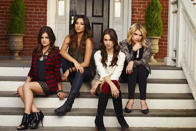 Pretty Little Liars (
