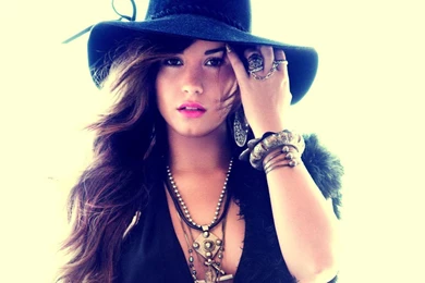 18 Demi Lovato Beauty American Actress Photos HD Wallpapers   Yoanu.com