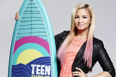 Demi Lovato Desktop Backgrounds