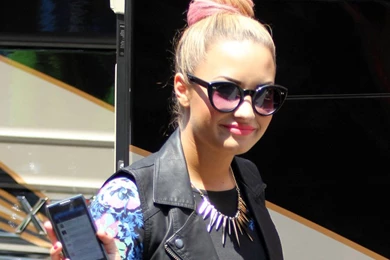 Demi Lovato Desktop Backgrounds