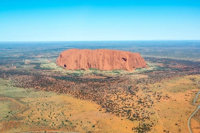 Uluru   Ayers Rock Australia 4K Wallpapers / Desktop Backgrounds ...