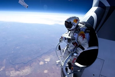 Felix Baumgartner Space Jump iPhone 5 Wallpapers / IPod Wallpapers ...