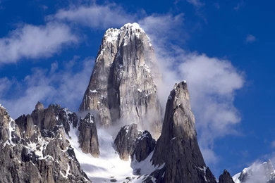 Download Wallpapers 3840x2400 Pakistan, Mountain, Top, Rock, Clouds ...