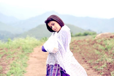 Genelia D Souza Wallpapers   (1024x768) : Indya101.com