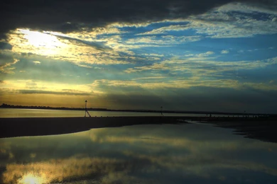 Download Reflection HD Wallpaper—Free Wallpapers