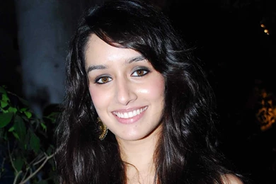 Shraddha Kapoor Hd Smile Dp Wallpapers