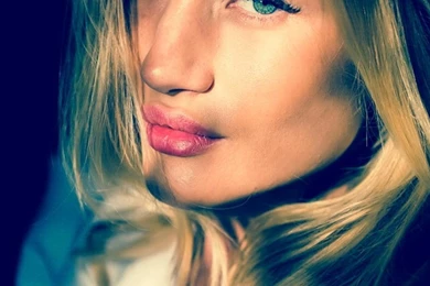 Rosie Huntington Whiteley Model iPhone 6 / 6 Plus And iPhone 5/4 ...