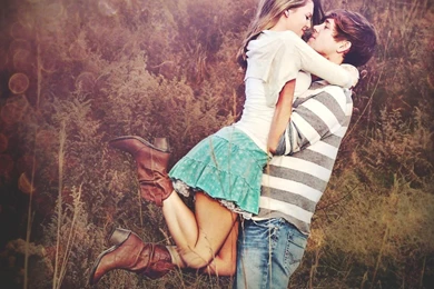 Love Hug Wallpapers HD Pictures