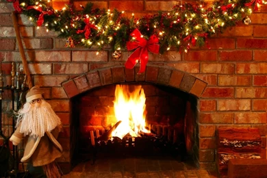 Christmas Fireplace 2272x1704px