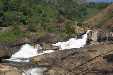PALLIVASAL FALLS   MUNNAR Photos, Images And Wallpapers ...