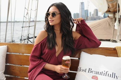 Shay Mitchell Stella Artois Uhd Wallpapers   Ultra High Definition ...