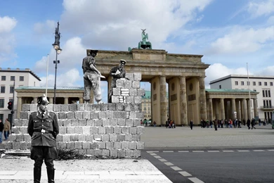 Brandenburg Gate And Berlin Wall   Looking Into The Past [Explored ...