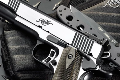 Laptop 1366x768 Gun Wallpapers HD, Desktop Backgrounds 1366x768