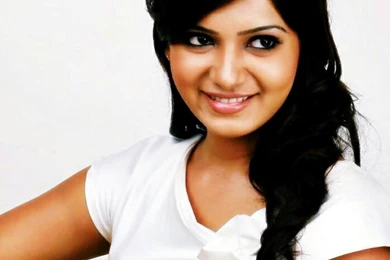 Cute Samantha Smiling Wallpaper Images