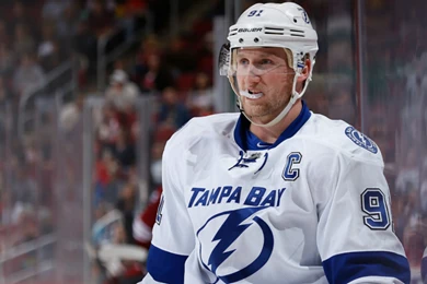 Lightning's Steven Stamkos Exits After Throwing Broken Stick Into ...
