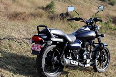 Bajaj Avenger 150 Street Bike Latest HD Photos Picture Images