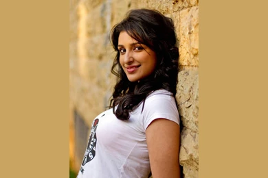 Parineeti Chopra Wallpapers Free Download HD Bollywood Actress Images