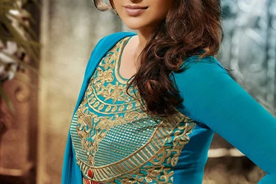 Parineeti Chopra In Anarkali Salwar Kameez White Dress Hd Pics ...