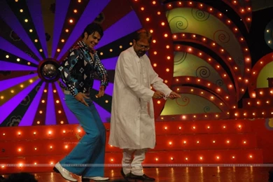 Wallpapers   Rajesh Khanna At Zee TV Diwali Show (102607) Size:1280x800
