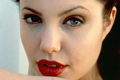 Angelina Jolie HD Wallpapers Free Download