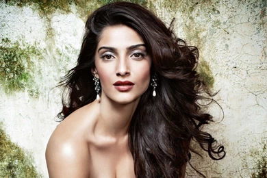 Sonam Kapoor Bollywood Actress HD Wallpapers