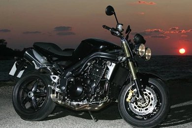 Triumph Speed Triple 1024 X 768 Wallpapers
