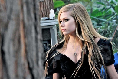 Avril Lavigne HD Images