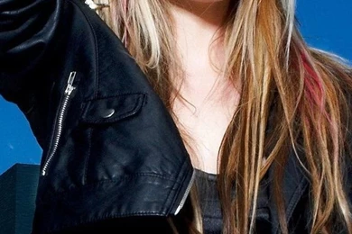 Avril Lavigne HD Wallpapers For iPhone 5