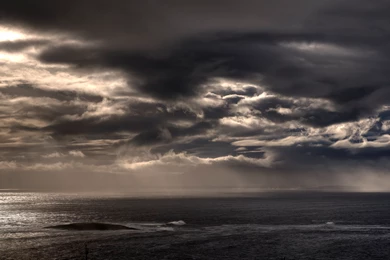 Wallpapers Of The Day: Ocean Storm