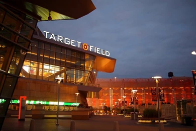 In The Twins Champions Club – Fans Are Treated Like Champions