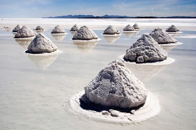 File:Piles Of Salt Salar De Uyuni Bolivia Luca Galuzzi 2006 A.jpg ...