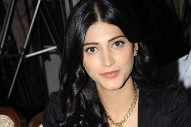 Wallpapers Shruthi Home Images Shruti Hassan Hot Photo 800x600 ...