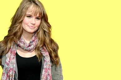 DEBBY RYAN WALLPAPER   (