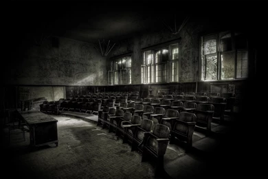 Empty Clroom Wallpapers 1680x1050   (