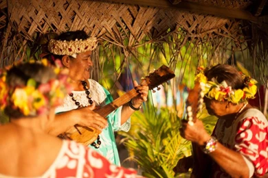Bora Bora Tahitian Hawaiian Polynesian South Pacific Luau ...