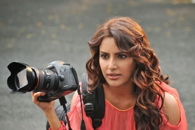 Priya Anand Beautiful HD Wallpapers 2015