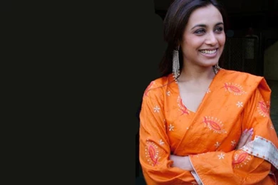 Skinny VS Curvy: Bollywood Beauty Rani Mukerji Wallpapers Gallery