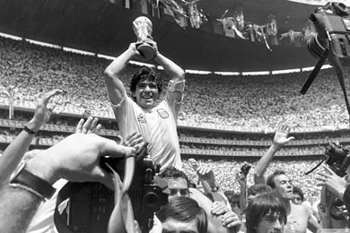 Maradona HD Desktop Wallpapers : High Definition : Mobile