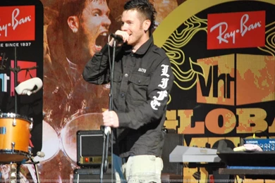 Wallpapers   Jayce Lewis Performs Live At Hard Rock Cafe In Mumbai ...