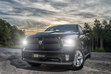 Download 2560x1440 Dodge RAM 5.7 HEMI Front View Wallpapers