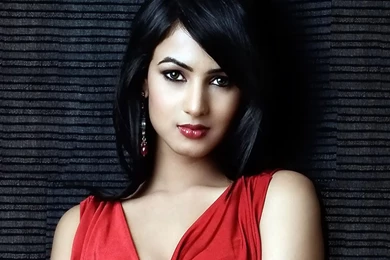 Sonal Chauhan Hd Wallpapers Profile Pics